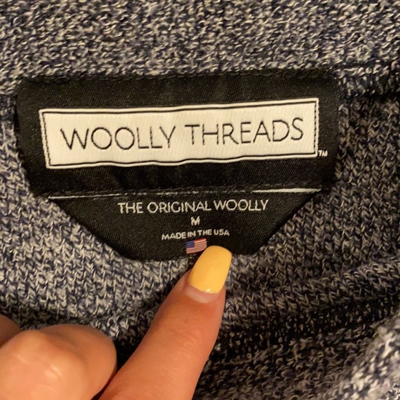 OLE MISS CREWNECK• MEDIUM - Picture 2 of 2